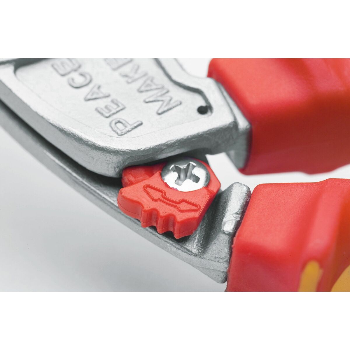 V5H9C2E3264099667C4F80F22003BE7AAA7R6616435P3