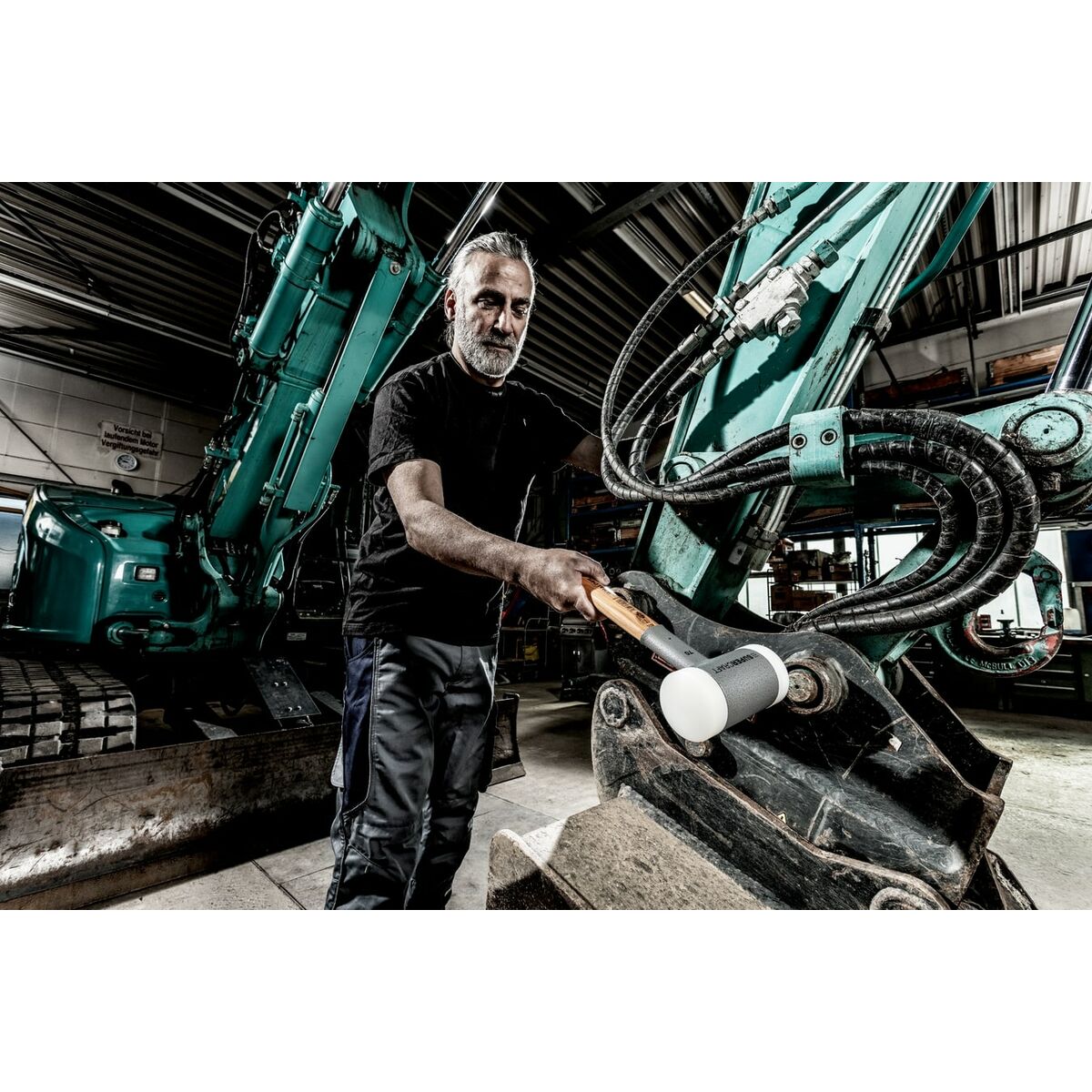 V5H2BFF80188ECA2849B5723C8B997DDE1DR6616619P8