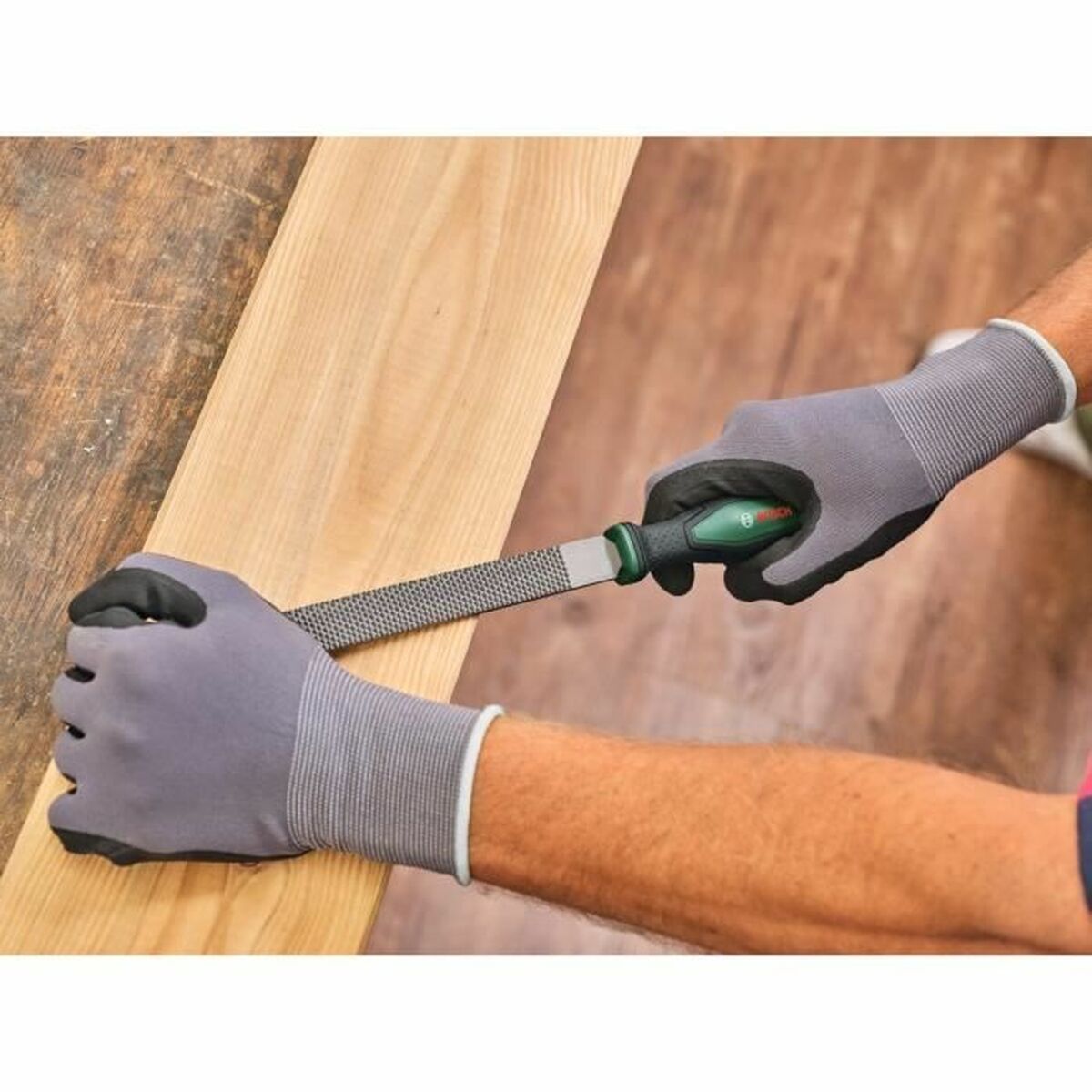 V4H430BEE62DE71D6215CA49A125DA8E41CR7388541P5